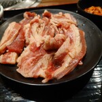 焼肉 ホルモン 牛繁 - カルビ