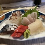 串かつ 千里 - 刺身盛合せ