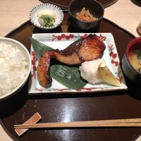 伊豆の旬 やんも 丸の内店 - 