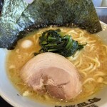 大井商店マックス - ラーメン　カタメ