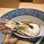 地鶏と伊勢海老 中華そば 兜 - 