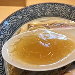 地鶏と伊勢海老 中華そば 兜 - 