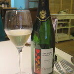 イタリアンレストラン Zucca - 泡