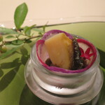 イタリアンレストラン Zucca - 鮑の瞬間スモーク