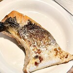 お好み焼き 鉄ちゃん - これはお初かも　鮭のバター焼きはカマの部分を使います