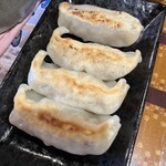 沖縄料理 丸沖商店 - 餃子