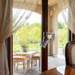 Karuizawa Ristorante Kobayashi - 邻近美丽的花朵也成为了借景。