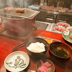 炭火焼肉 福わらひ2 - 粗びき赤身ハンバーグ