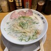 鶏そば 啜る 丸の内本店