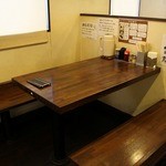 飛翔 - テーブル席