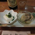 海鮮居酒屋山水 - 冷奴と牡蠣煮