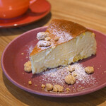 コフィノワ - [数量限定]トウモロコシ バスクチーズケーキ@税込750円