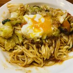 源丸 - 麺引っ張り出し