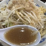 ジャンクガレッジ - 豚感強めな乳化スープ、臭みはほぼ無し