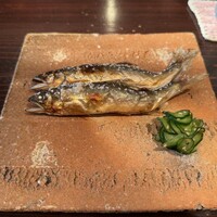 たでの葉 - 熊本・河辺川の鮎2匹　頭から全部食べれます。