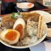 角煮丼屋 くろしろ