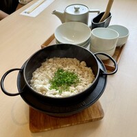 だし屋 おわん - 土鍋の鯛めしだ〜！