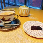 ピュイフォルカ シャンパンバー HERMES 銀座店 - 