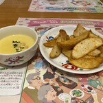 さわやか 沼津学園通り店 - カップスープ　¥253、　ピリ辛ポテト　¥330