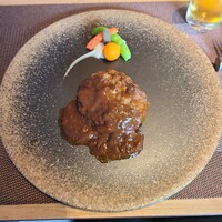Restaurant al camon - メインのハンバーグ