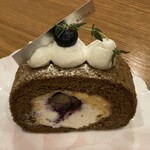 自由が丘ロール屋 - ブルーベリーと紅茶のロール