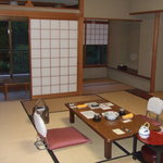 Tamatsukuri Onsen Yunosuke No Yado Chourakuen - 「玉泉閣」の10畳の客室。温泉付き。