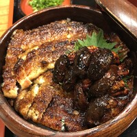 炭焼うな富士 名駅店 - 肝入り上ひつまぶし：６６００円（肝が山盛りで蓋が開いた状態で提供！） 肝入り上ひつまぶし：６６００円（肝が山盛りで蓋が開いた状態で提供！）