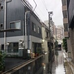 PIZZA LINDA - 大通りから一本入った道の住宅街にお店かまあります