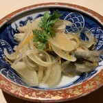 めしと酒 阿羅漢 - 稚鮎の南蛮漬け750円