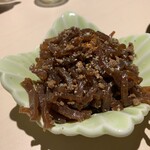 めしと酒 阿羅漢 - ピリ辛こんにゃく