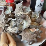 魚山人 - サザエは一人2個ずつ