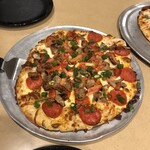 Round Table Pizza - 