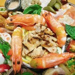 ビストロ アン ファミーユ - オードブル中央