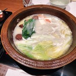 博多水炊き・鶏すき鍋 西新初喜 - 