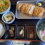 番豚～ - 料理写真:ロース勝つ定食＝980円