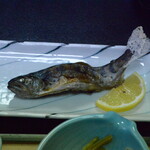吾妻屋旅館 - 山女魚の塩焼き