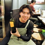 ミアスタンド - 新登場の美男カメリエーレ