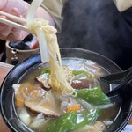 中華料理 蓬莱 - 細めのちぢれ麺