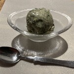 ともすけ - デザートは知覧の新茶のアイス