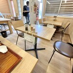 トシゾー SOJA - 清潔感があり明るくおしゃれな店内