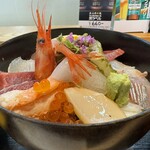 旬彩 ごちそう - 海鮮丼