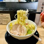 月光軒 - 瀬戸内レモンの冷たい鶏そば