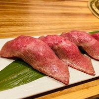 焼肉 龍園 西中洲店 - 