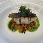 住友会館 - スズキのポワレをラタトゥイユピストー添え