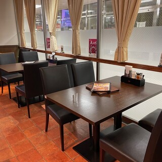 開放的で落ち着いた空間◆お一人様から大人数利用まで大歓迎！