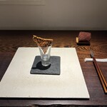 カツレツMATUMURA - パン粉とパルミジャーノチーズとゴマを合わせて焼いたのも