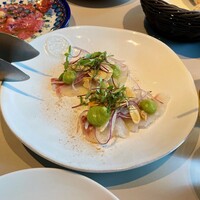 Trattoria Tabule - マダイのカルパッチョ
                    アボカドとハーブのソース(2人分)