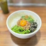 らーめんまぜそば あらし - 台湾カレーまぜそば