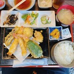 富寿し - えび天3つ、ピーマン、フグ、ナス、さつまいも