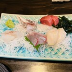 とり源 - さしみ